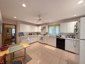 80 Pearson Rd, Unit 1 in Somerville, MA - Building Photo - Building Photo