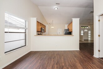 830 E Charing Cross Cir in Lake Mary, FL - Building Photo - Building Photo