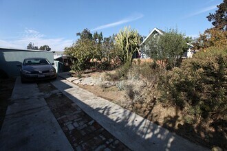 640 S Mott St-Unit -Back Unit in Los Angeles, CA - Building Photo - Building Photo