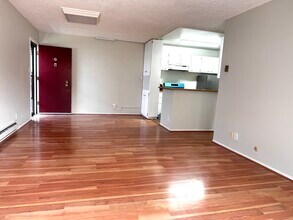 109 Piccadilly Pl, Unit 109 Picadilly Pl Unit G in San Bruno, CA - Building Photo - Building Photo