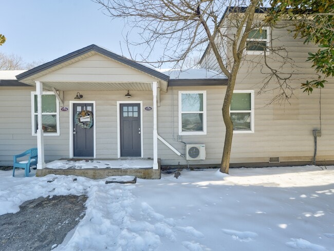 property at 1106 S Gentry Blvd