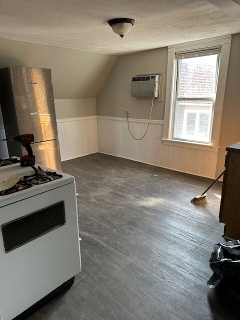 89 Wood St in Waterbury, CT - Foto de edificio