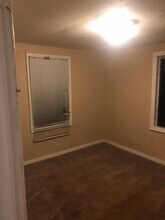 200 Sanders Hill Dr in Weaver, AL - Building Photo - Building Photo