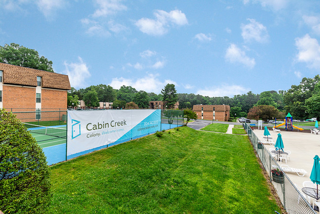 Cabin Creek Apartments in Richmond, VA - Foto de edificio - Building Photo