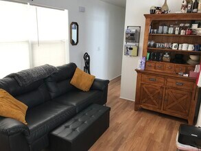 310 First St, Unit 2 in Gypsum, CO - Foto de edificio - Building Photo