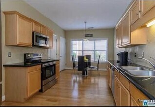 200 Belvedere Dr in Birmingham, AL - Foto de edificio - Building Photo