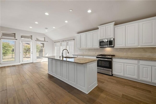 421 Inspiration Dr in Liberty Hill, TX - Building Photo - Building Photo