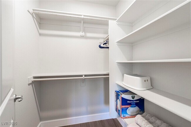 property at 302 Quail Dove Ave