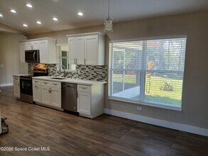 214 Eldron Blvd NE in Palm Bay, FL - Building Photo - Building Photo