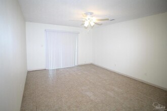 4964 W Spencer Field Rd in Pace, FL - Building Photo - Building Photo
