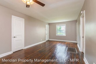 2036 Jefferson Ave in Memphis, TN - Foto de edificio - Building Photo