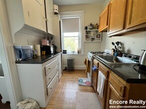 66 Chiswick Rd, Unit 27 in Boston, MA - Building Photo - Building Photo