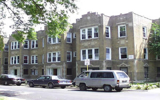 4601 N Hamlin Ave Apartments