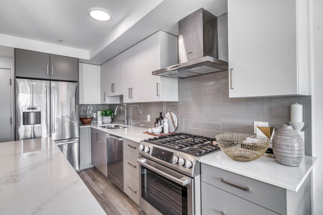 Marda in Calgary, AB - Building Photo