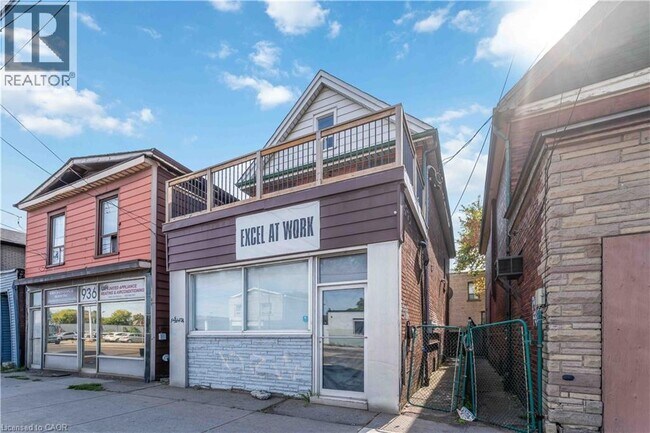 934 Barton St E in Hamilton, ON - Building Photo - Building Photo