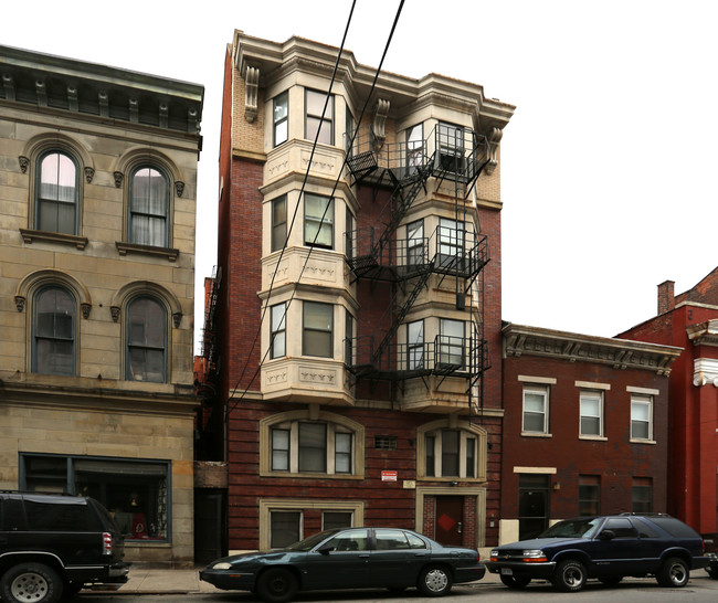 Senate Apartments in Cincinnati, OH - Foto de edificio - Building Photo