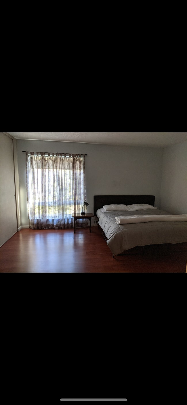 310 N Civic Dr, Unit 305 in Walnut Creek, CA - Building Photo - Building Photo