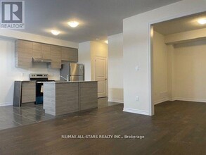 16 Hillcroft Wy in Kawartha Lakes, ON - Building Photo - Building Photo