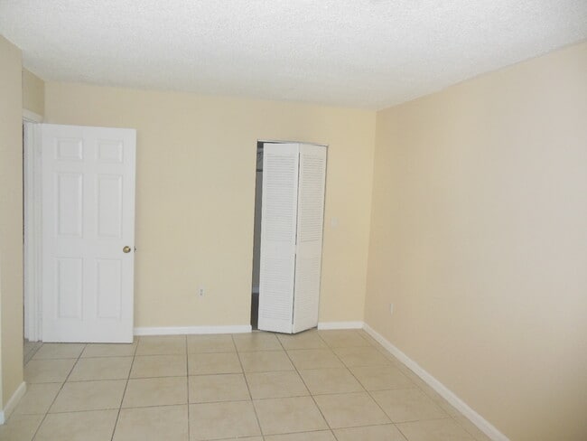 8255 SW 152nd Ave, Unit E-415 in Miami, FL - Foto de edificio - Building Photo