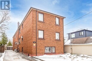 485 Mortimer Ave in Toronto, ON - Building Photo