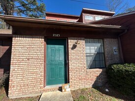2323 Hartsfield Way in Tallahassee, FL - Building Photo