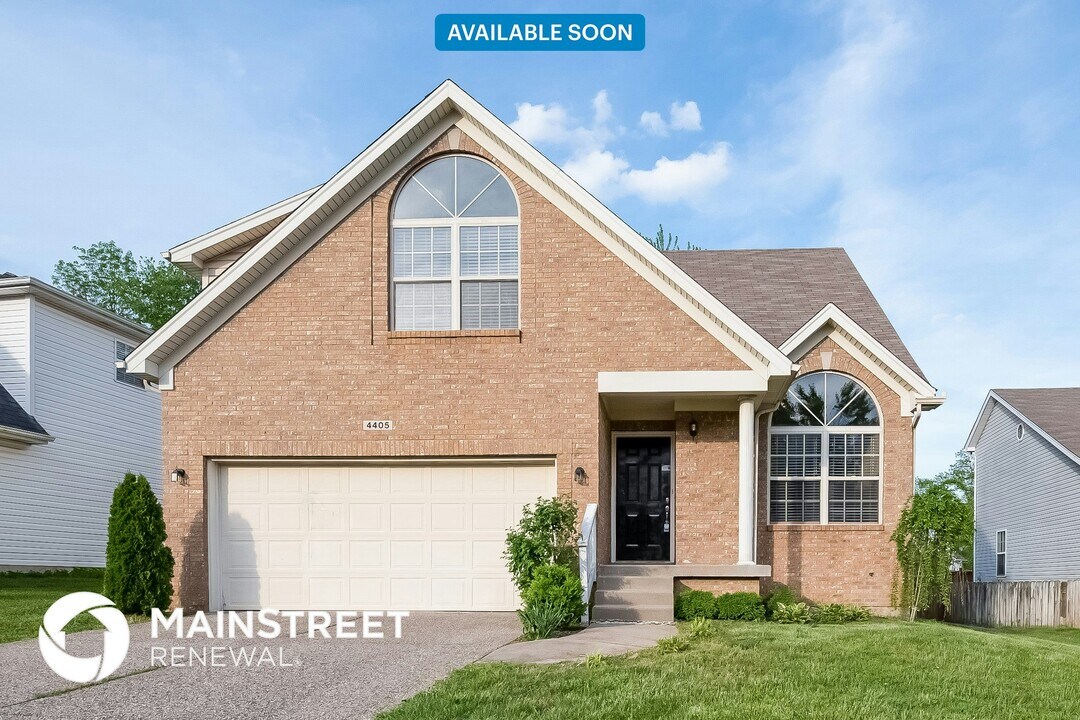 4405 MacKenzie Pl in Louisville, KY - Foto de edificio