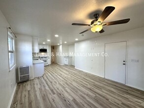 622 E 7th St in Long Beach, CA - Building Photo - Building Photo