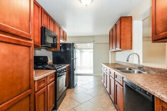 672 E Buffalo St in Chandler, AZ - Building Photo - Building Photo