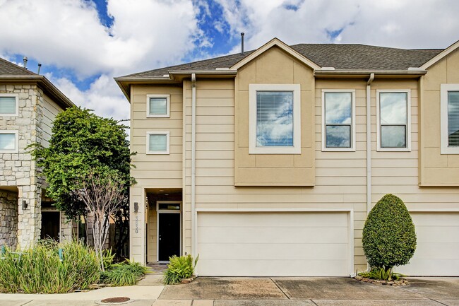 property at 3830 Center Plaza Dr