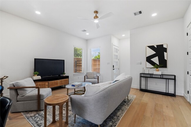 property at 4108 Cortlandt St