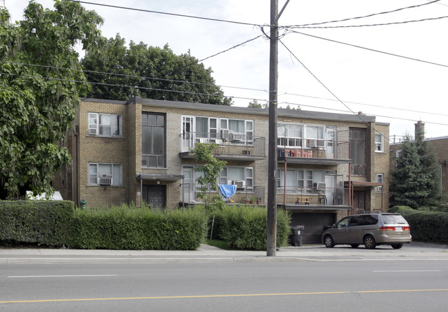 440 Lawrence Ave W in Toronto, ON - Building Photo - Primary Photo