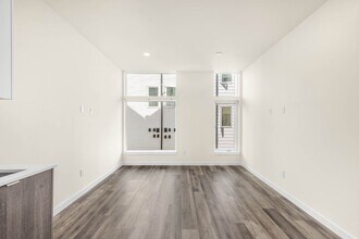 8551B Midvale Ave N in Seattle, WA - Building Photo - Building Photo