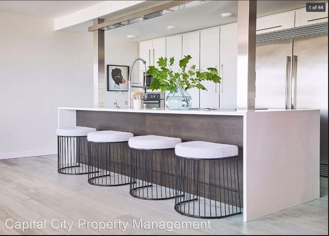 700 Grand Ave, Unit #3303 in Des Moines, IA - Building Photo - Building Photo