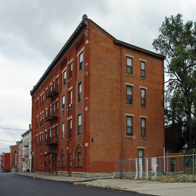 1900 Freeman Ave in Cincinnati, OH - Building Photo - Building Photo