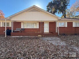 664 Denning Pl in Charlotte, NC - Building Photo