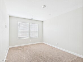 3585 Credere Ln in Henderson, NV - Building Photo - Building Photo