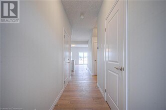 246 Green Gate Blvd in Cambridge, ON - Building Photo - Building Photo