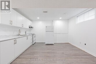 27 Danby Ave in Toronto, ON - Building Photo - Building Photo