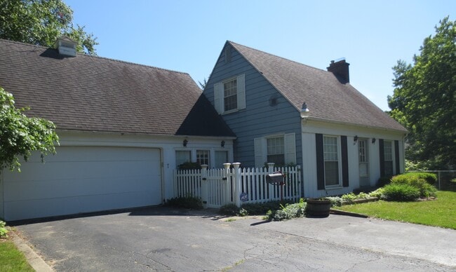 522 E Atherton Rd in Flint, MI - Building Photo - Building Photo