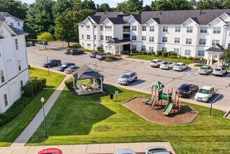 2010 Starlight Ln, Unit 2A in Hagerstown, MD - Building Photo - Building Photo