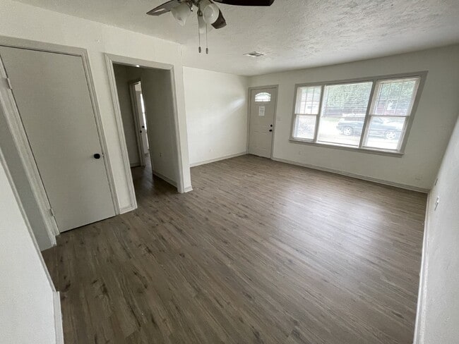 1515 Casady Ln in The Village, OK - Building Photo - Building Photo