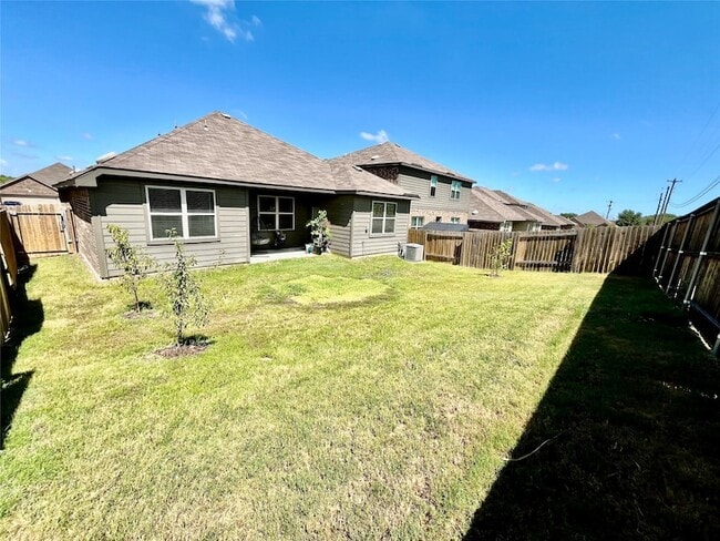 5500 Persimmon Dr