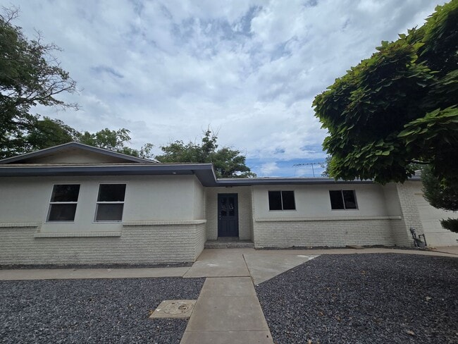 property at 2115 Perry Rd SW