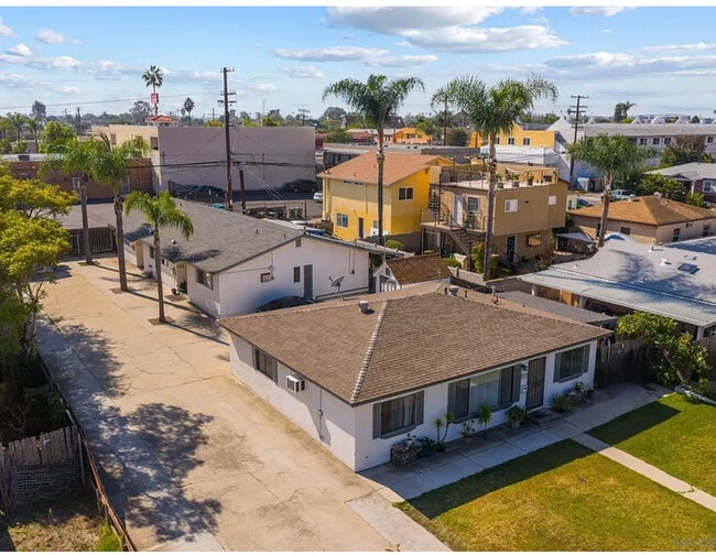 6823 Mohawk St, Unit 3 in San Diego, CA - Building Photo - Building Photo