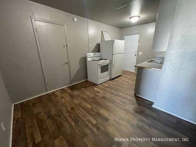 property at 1903 S Highland St