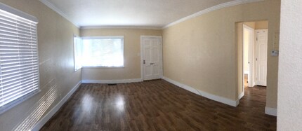 5846 Autry Ave in Lakewood, CA - Foto de edificio - Building Photo