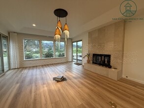 7073 Fairway Pl in Carmel, CA - Building Photo - Building Photo