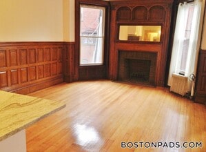 849 Beacon St, Unit 2 in Boston, MA - Foto de edificio - Building Photo