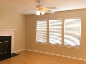 108 Endicott Ct in Mooresville, NC - Foto de edificio - Building Photo