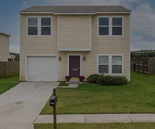 property at 3093 Avalon Lake Dr SW